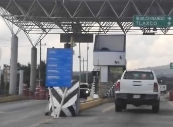 Autoridades aplican ajuste anual al peaje de la autopista Tlaxco–Tejocotal; motos pagan $92, autos $184 y camiones hasta $808.